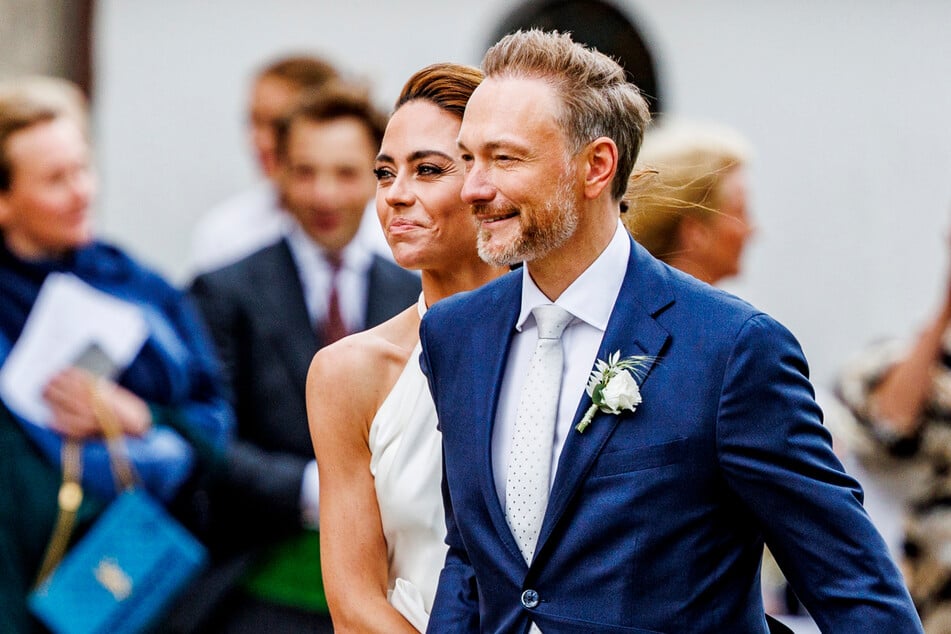 Am 9. Juli.2022 heiratete Christian Lindner seine Franca Lehfeldt (35) auf Sylt in der Kirche St. Severin.