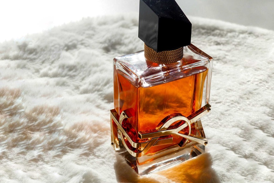 Die gesamte Libre-Reihe ist Date-tauglich. Ein Test in der Parfümerie hilft Dir, Deinen Favoriten zu finden.