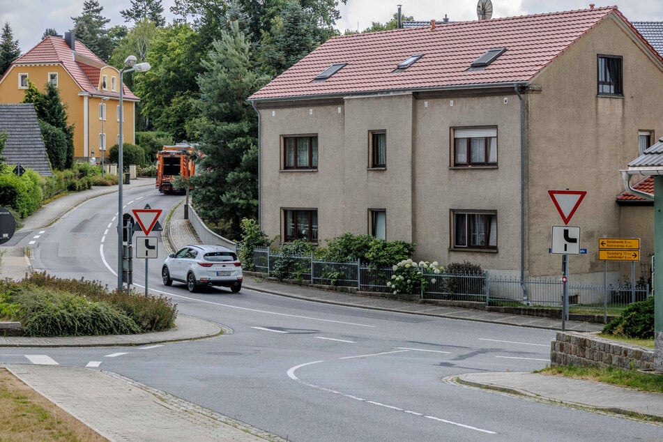 Auf dieser Kreuzung wurde eine Teenagerin (15) schwer verletzt und einfach liegen gelassen.