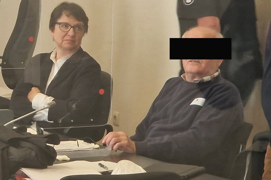 70-Jähriger sticht auf Mitbewohner ein: Drei Jahre Haft!