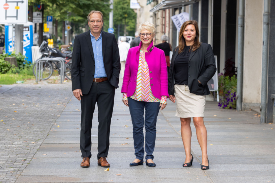 Haben stets ein offenes Ohr für die Anliegen der Mieter (v.l.): Rechtsanwalt André Leist (54), Arbeitspsychologin Ulla Nagel und Rechtsanwältin Manuela Wolfram (48).