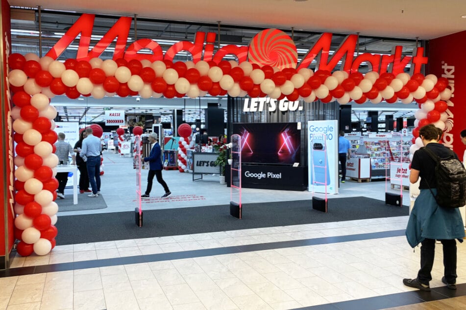 MediaMarkt Dresden - ElbePark - Peschelstraße 39.