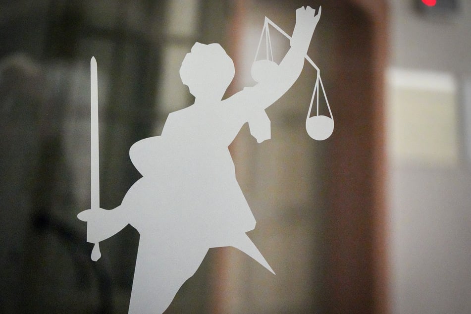 Dem Mann wird versuchter Totschlag vorgeworfen. (Symbolfoto)