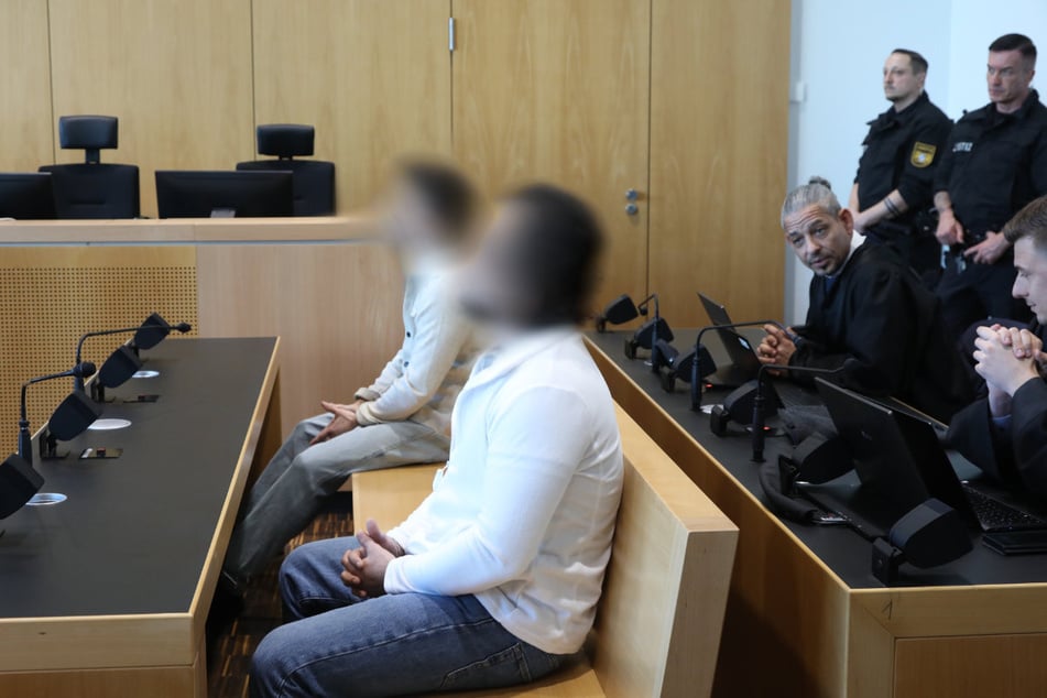 Halid S. (l.) sorgte durch den Totschlag eines Familienvaters und Feuerwehrmannes bundesweit für Schlagzeilen. Vier Monate nach seiner Haftentlassung wurde er erneut gewalttätig.