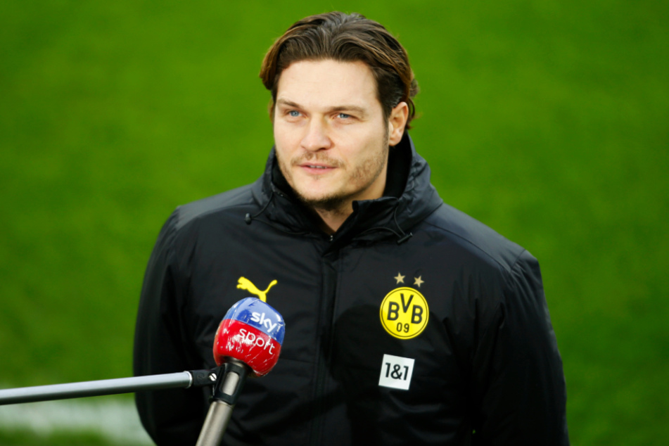 BVB-Coach Edin Terzic (38) kann sich in absehbarer Zukunft auf das nächste große Sturmtalent im Profikader freuen.