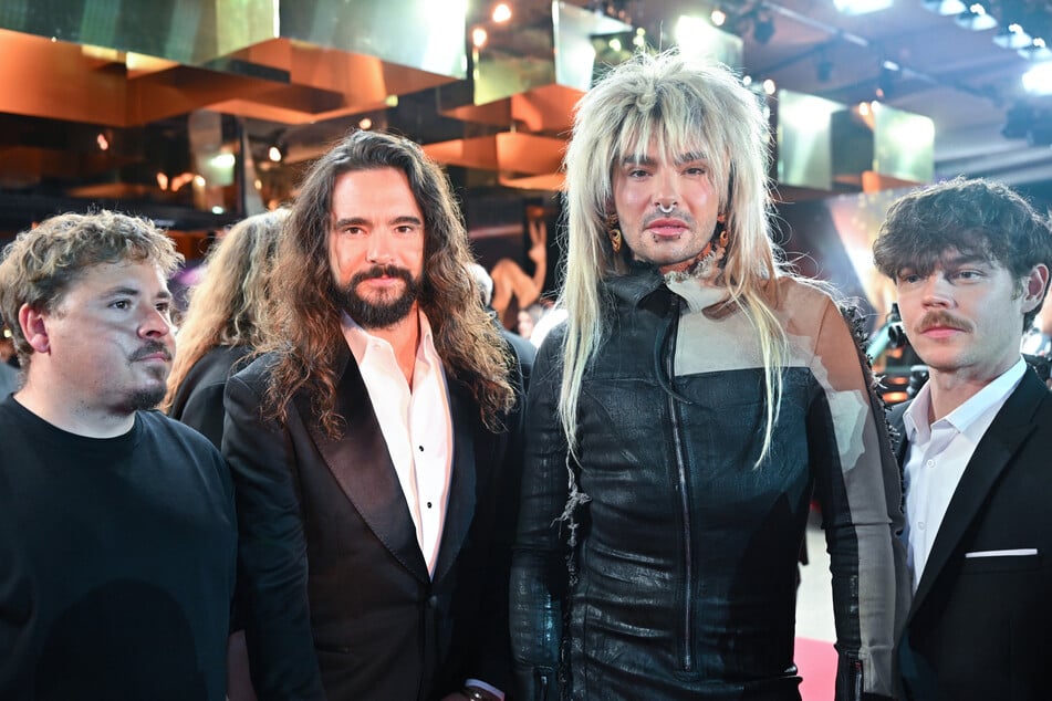 Tom (2.v.l.) und Bill Kaulitz (2.v.r.) erlangten durch ihre Band Tokio Hotel Berühmtheit. (Archivfoto)