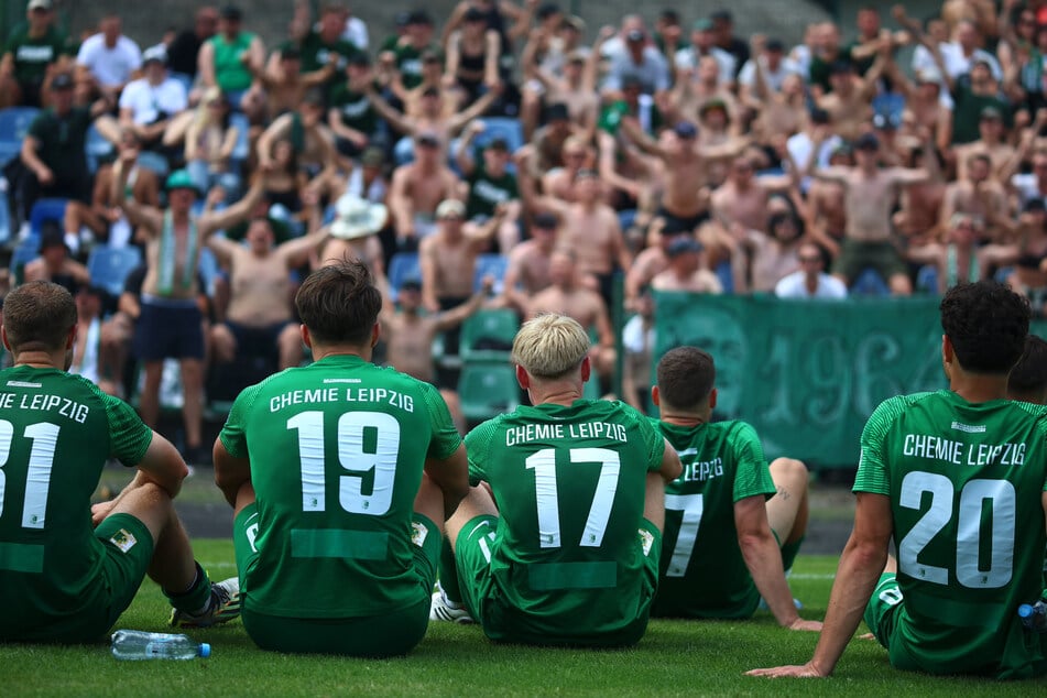 Die Spieler der BSG Chemie Leipzig genossen den starken Support der mitgereisten Anhänger im polnischen Trainingslager.