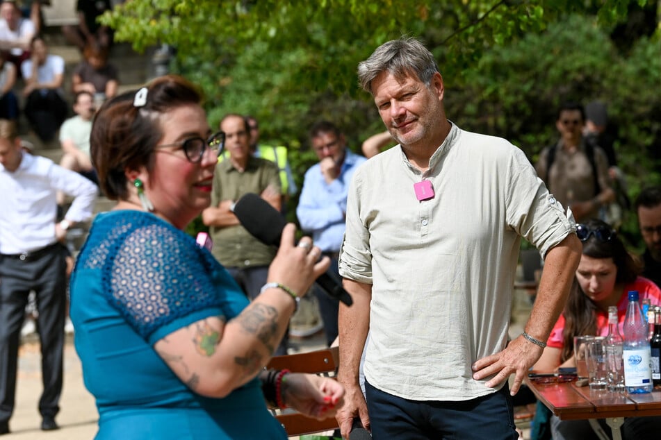 Ex-Vizekanzler Robert Habeck (56, Grüne) unterstützte seine Parteikollegin beim Wahlkampf in Magdeburg.