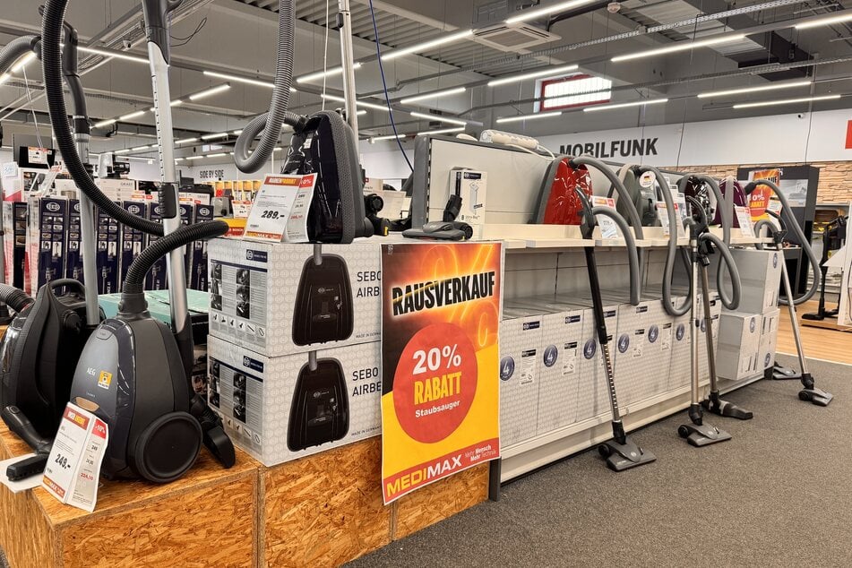 MEDIMAX Oldenburg in Holstein hat am Dienstag (22.9.) absolute Tiefpreise wegen Schließung