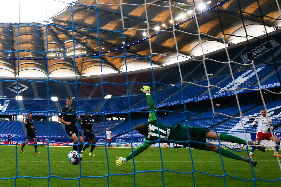 Das Volksparkstadion soll für die EM 2024 modernisiert werden.
