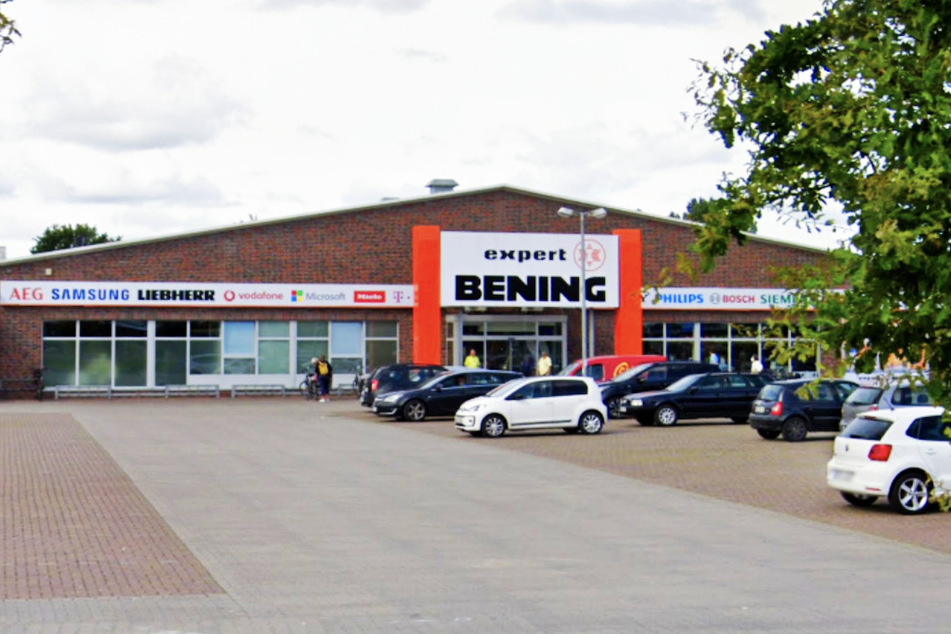 Expert Norden: expert BENING, Gewerbestraße 16.