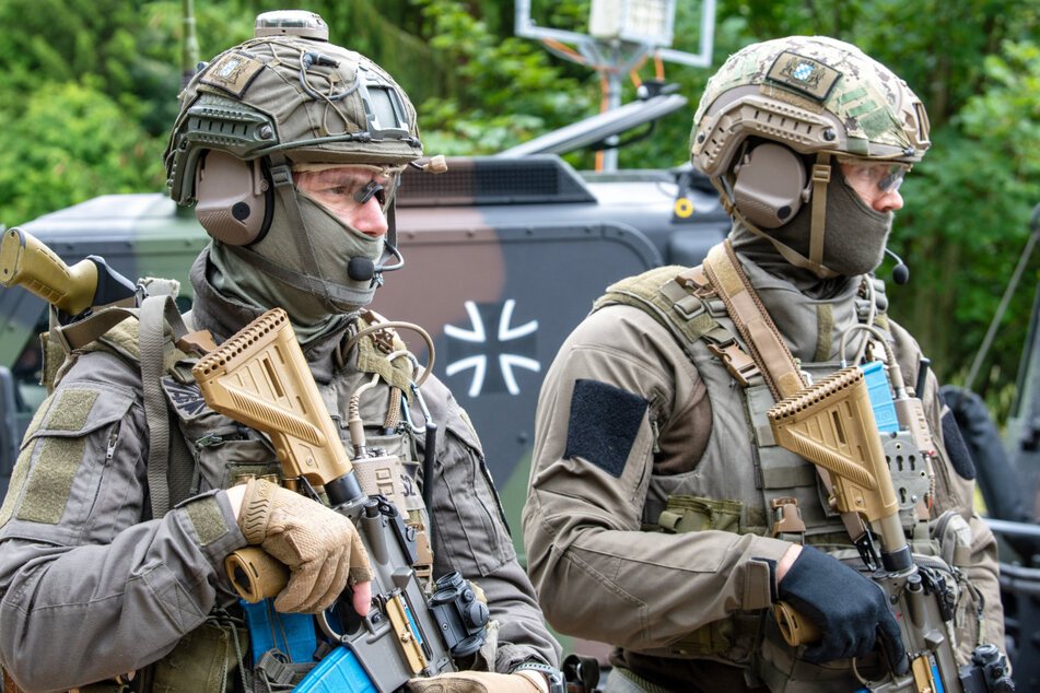 Tausende Kräfte von Polizei, Rettungsdienst und Bundeswehr im Einsatz! Das ist in Bayern los