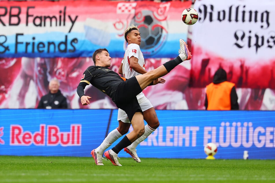 RB Leipzig tat sich teilweise schwer, es war wenig Bewegung in der Partie. Elversberg hatte deshalb kaum Mühe, die Rasenballer zu verteidigen.