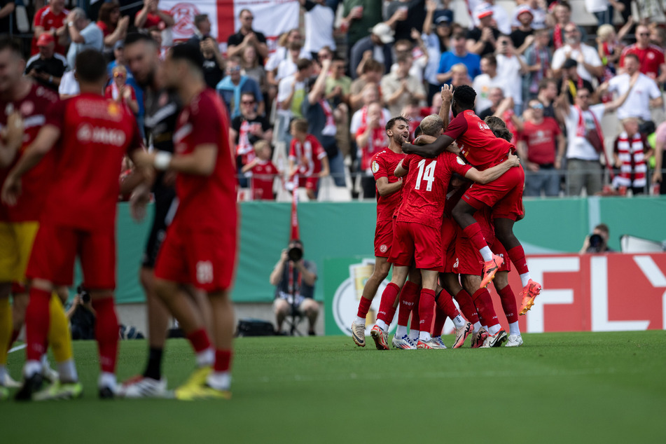 Rot-Weiss Essen ist gegen RB Leipzig im DFB-Pokal früh in Führung gegangen.