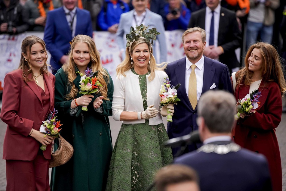 Die niederländischen Royals: Prinzessin Ariane (17, v.l.n.r), Prinzessin Amalia (20), Königin Maxima (52), König Wilhelm-Alexander (56) und Prinzessin Alexia (18).