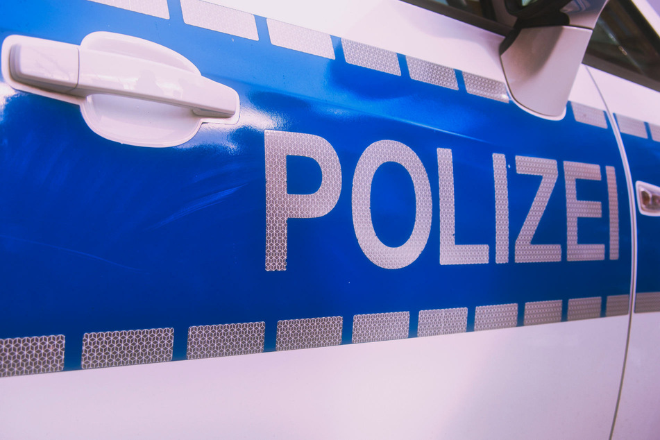 Die Polizei stellte den Führerschein des sturzbetrunkenen Fahrers sicher. Nach seinem Unfall nahe dem Erfurter Kreuz war die A71 nach Sangerhausen stundenlang blockiert. (Symbolfoto)