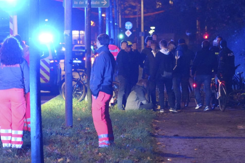 Dresden: 20 gegen 3! Schlägerei am Großen Garten sorgt für größeren Polizei-Einsatz