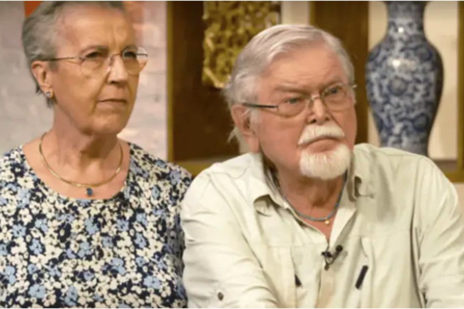 Für 12.000 Euro wollen Charlotte von der Berswordt und Helmut Fritsche bei "Bares für Rares" einen Ring loswerden.