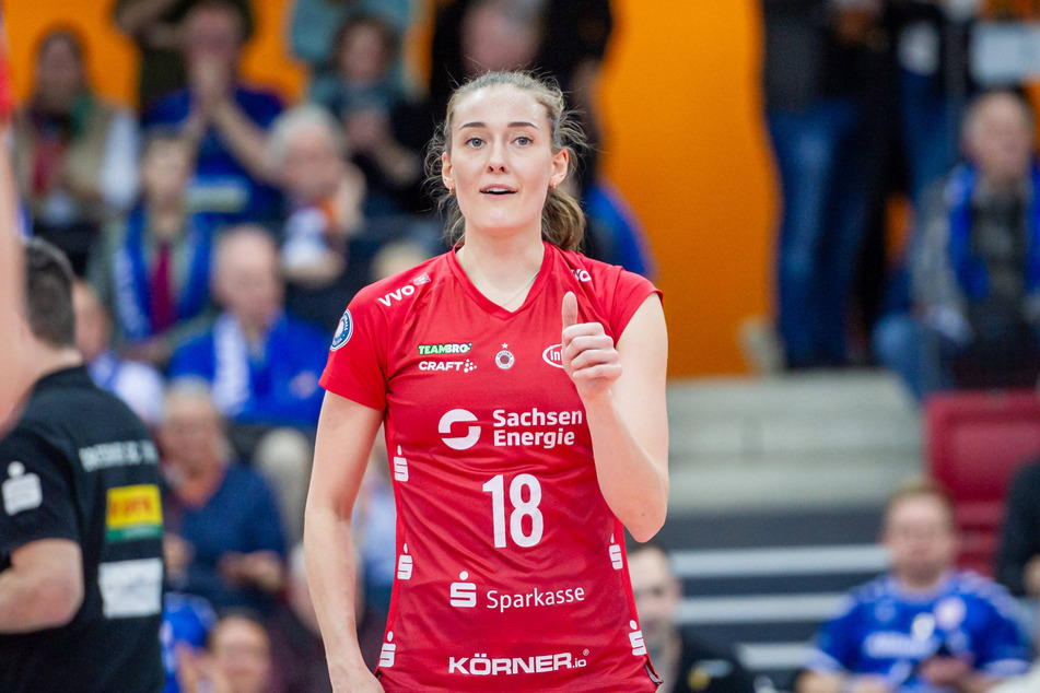 Zuspielerin Sarah Straube (21) freut sich über freie Tage und einen tollen Sieg in Stuttgart.