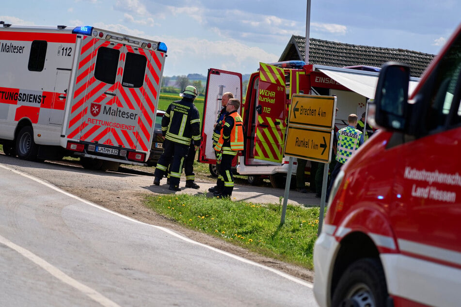 Bei dem Arbeitsunfall in Runkel waren drei Personen tot in einer Grube aufgefunden worden. Zwei weitere Beschäftigte erlagen später im Krankenhaus ihren schweren Verletzungen.