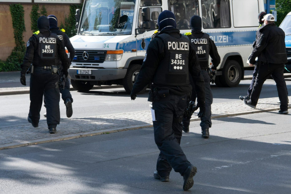 "Operation Gartenhaus": Großrazzia gegen Kinderpornografie