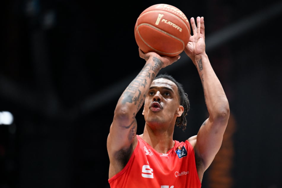 Kevin Yebo (29) und seine Mannschaft erwartet mit Alba Berlin ein starker Gegner.