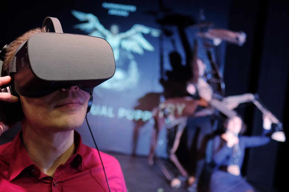 VR-Brille statt Besuch im Theater: Bühnenstücke digital erleben