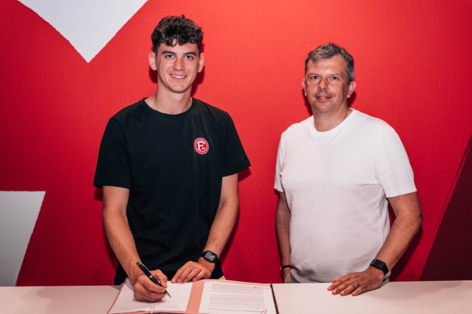 Louis Lord (22) unterschrieb bei Fortuna Düsseldorf einen Zweijahresvertrag.