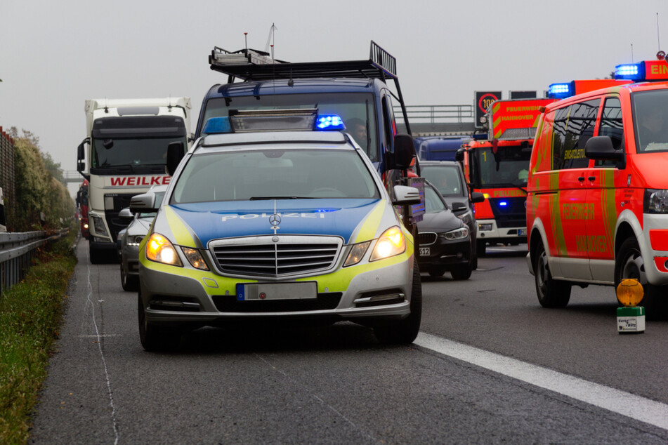 Die A1 ist nach einem tödlichen Unfall zurzeit in Fahrtrichtung Dortmund gesperrt. (Symbolbild)