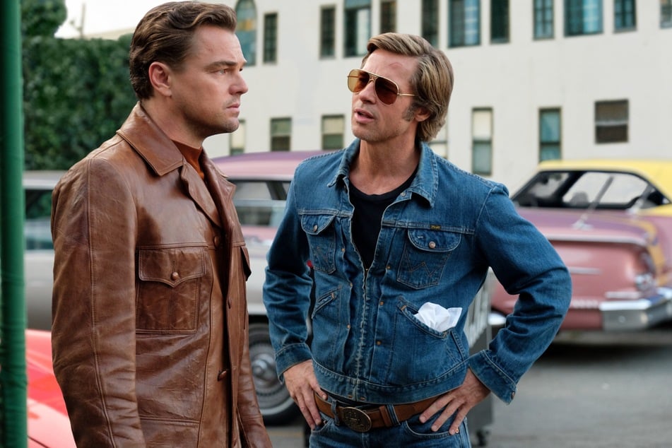 Leonardo DiCaprio (51, l.) und Brad Pitt (62) in "Once Upon a Time in Hollywood".