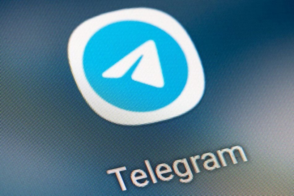 Immer wieder stiften ukrainische Geheimdienste über Internetdienste Russen zur Sabotage an, … (Symbolfoto)