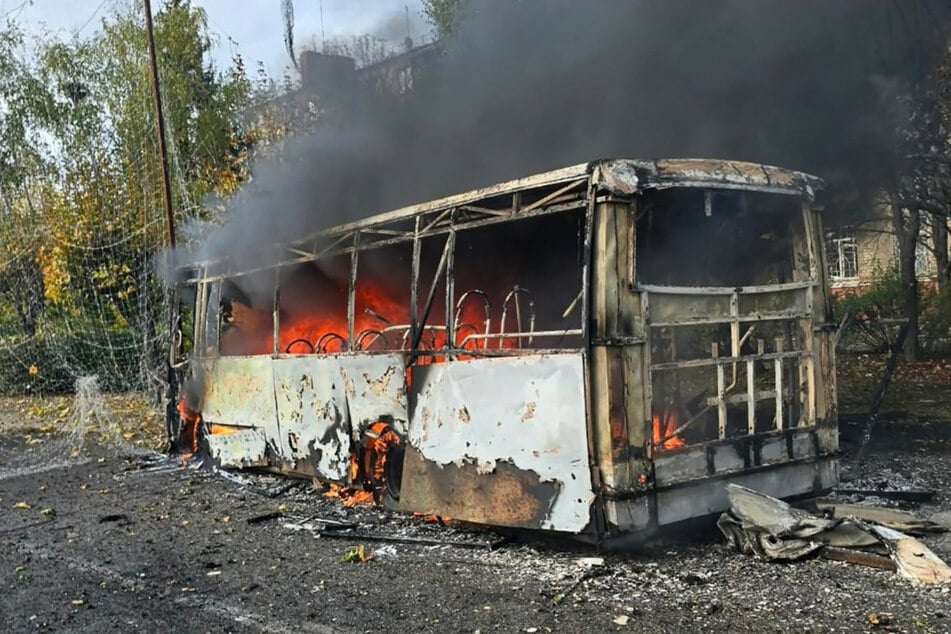 Ukraine-Krieg: 30 Tote bei russischem Angriff auf Busse