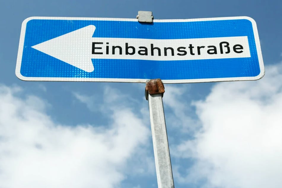 Die B101 wird ab Montag zwischen der Kreuzung Straße der Einheit/Schneeberger Straße und dem Abzweig Friedrich-Engels-Straße zur Einbahnstraße. (Symbolbild)