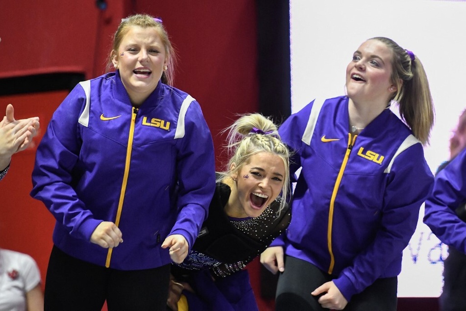 Olivia Dunne (c.) and LSU gymnastics are gearing up for the SEC Championship, where the Tigers are the favorites to win.