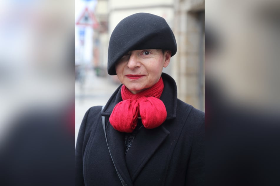 Genervt vom Verkehrslärm: Anwohnerin Kerstin Paul (57).