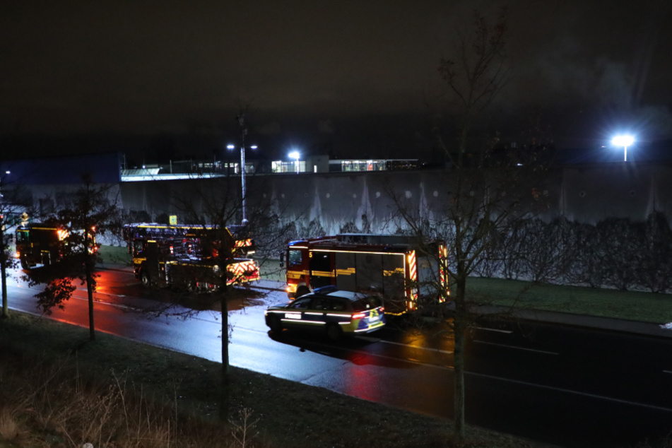 Mit 42 Einsatzkräften löschte die Feuerwehr die Flammen.