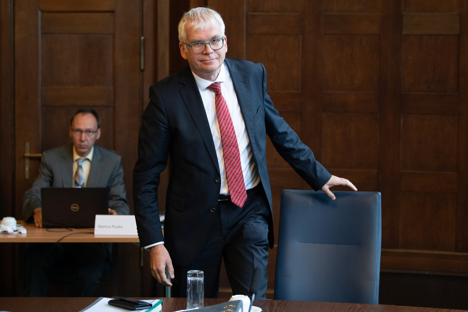 Sachsens Finanzminister Hartmut Vorjohann (57, CDU) rechnet damit, dass der Doppelhaushalt 2021/22 im April nächsten Jahres vom Landtag verabschiedet wird.