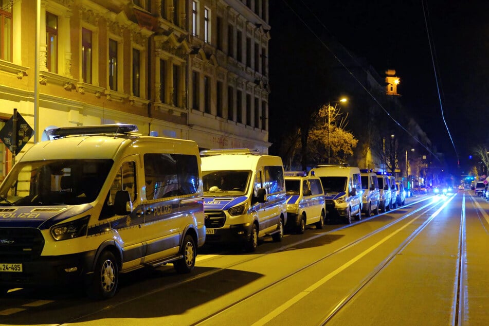 500 Einsatzkräfte waren an der Razzia beteiligt.