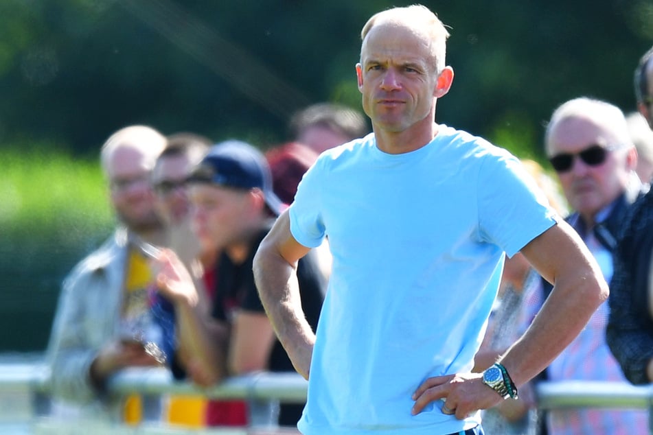 Usti-Coach David Jarolim (42) wird mehrere Wochen bei Dynamo Dresden reinschnuppern.