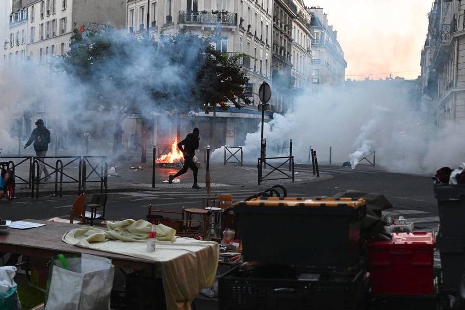 In Frankreich dauern die Proteste bereits seit mehr als einem Monat an und verlaufen immer wieder gewalttätig.