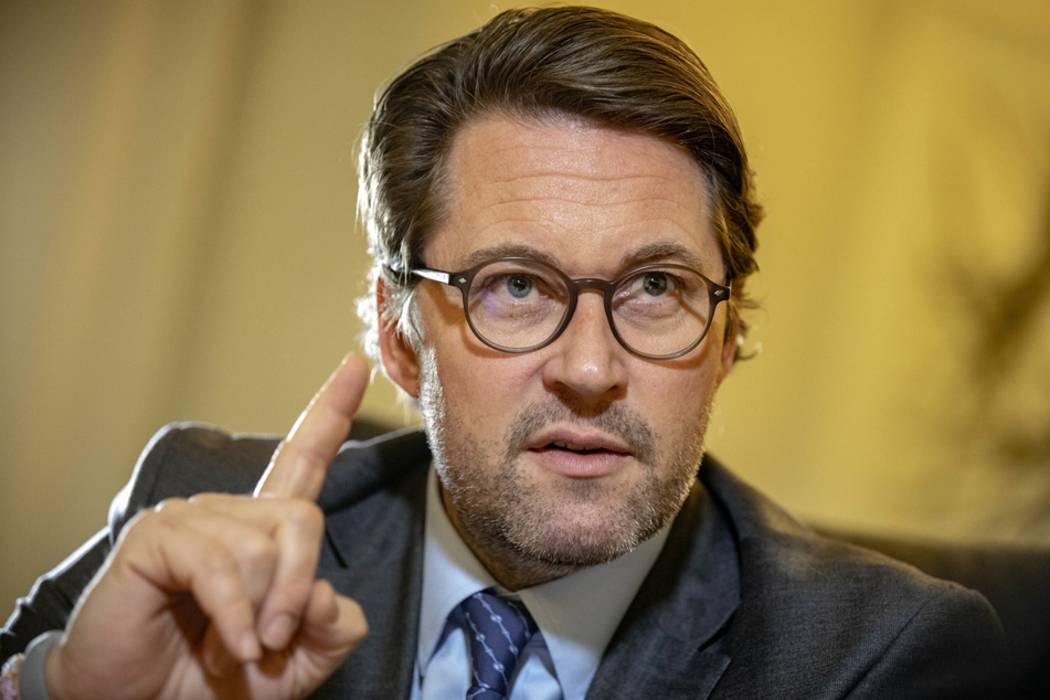 Bundesverkehrsminister Andreas Scheuer (46, CSU). Wegen Corona wurde die für 2020 angesetzte Zählung auf 2021 verschoben. Eine erneute Verschiebung hat man diskutiert, schlussendlich aber abgelehnt.