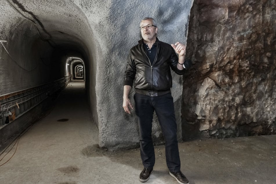 Jörg Andres, Direktor des Museums Helgoland, will den alten Bunkerstollen auf Helgoland bald für Touristen öffnen.