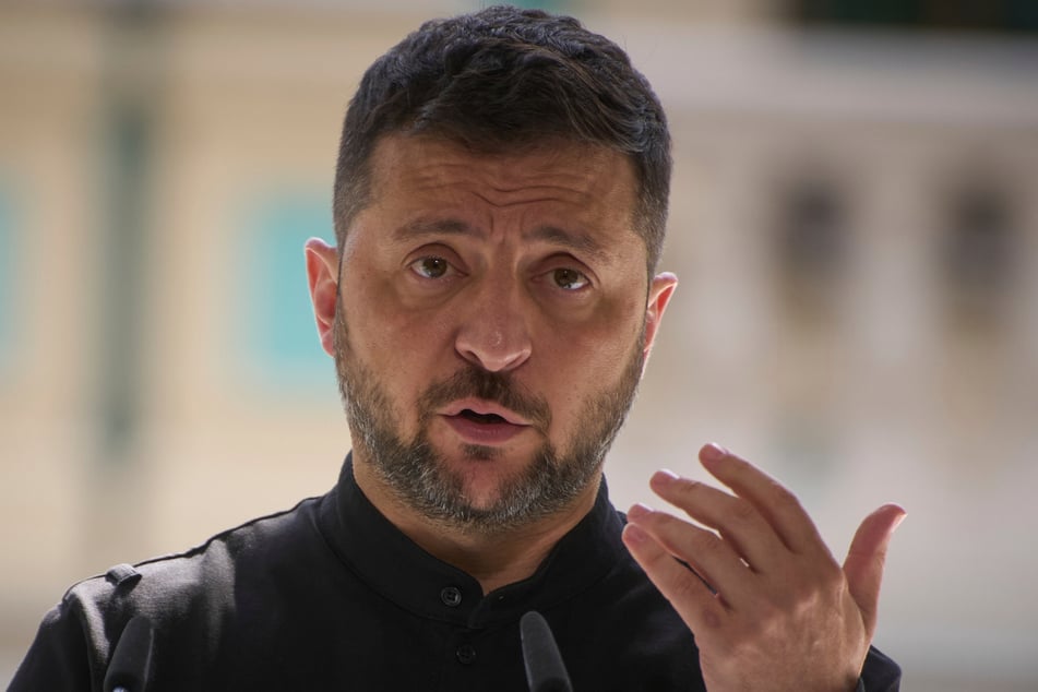 Der ukrainische Präsident Wolodymyr Selenskyj (47) spricht Russland jeglichen Friedenswillen ab.