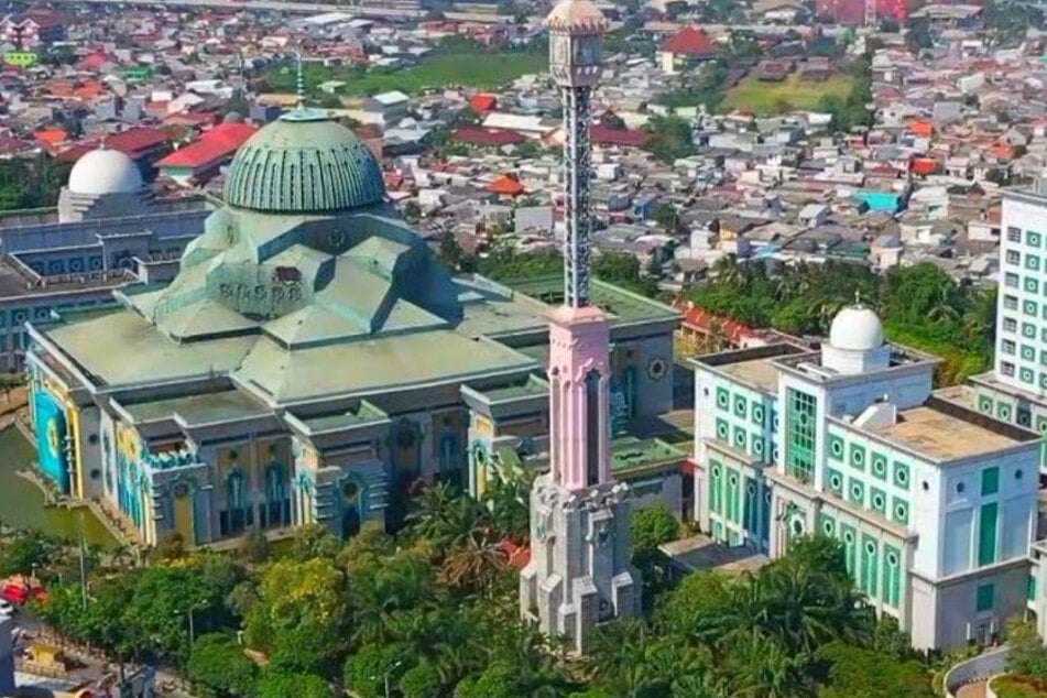 Das Islam-Zenter von Jakarta wird vorerst ohne Moschee auskommen müssen.