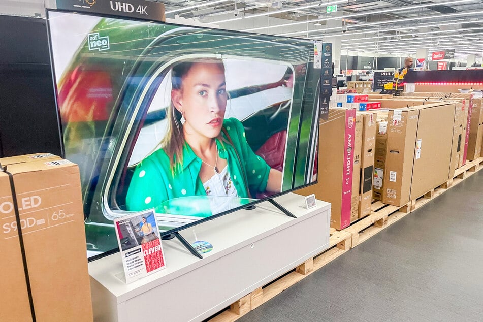 Bei MediaMarkt und Saturn gibt's richtig viele Schnäppchen - Mitglieder sparen die Mehrwertsteuer.