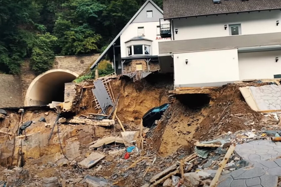 Die Flutkatastrophe in Rheinland-Pfalz hat hunderte Menschenopfer gefordert und Tausende Existenzen zerstört.