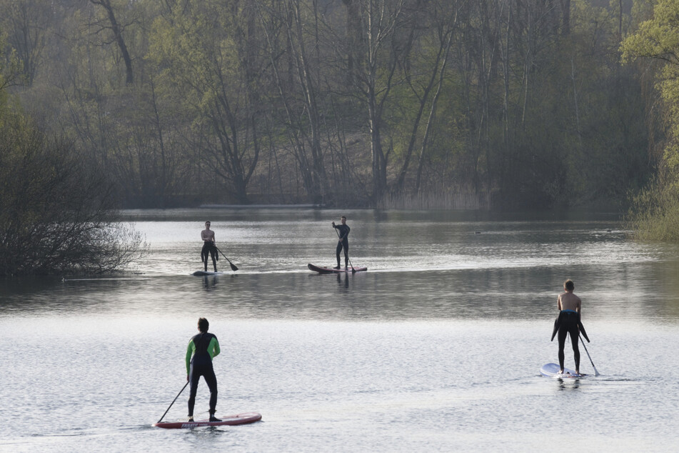 Stand-up-Paddles sind an den neuen Badestellen an See 1 und See 7 untersagt.