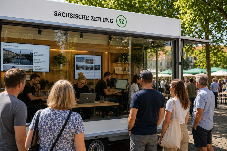 Diese Zeitung tourt durch Sachsen und wird zur gläsernen Redaktion