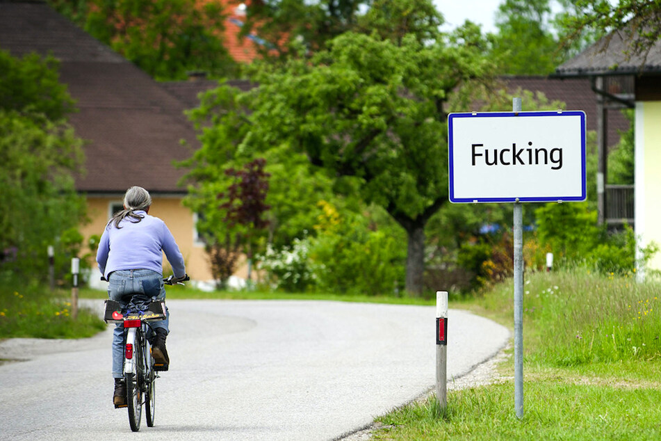 Das ehemalige "Fucking" in Oberösterreich, heißt mittlerweile Fugging. Die Ortsschilder wanderten in ein Museum.