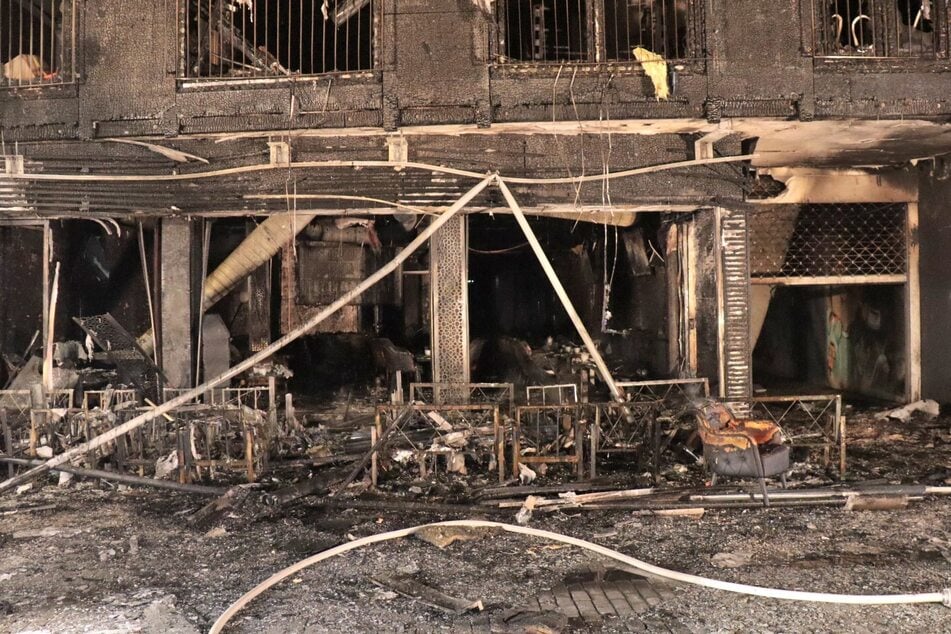 Die Höhe des Sachschadens ist noch unbekannt.